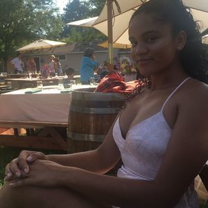 Meet your Posher, Maya